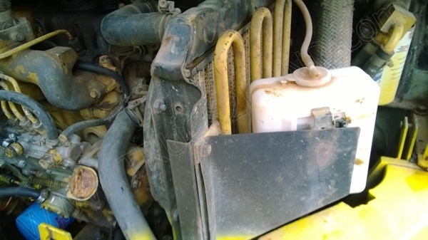 รถแบคโฮ ยี่ห้อ KOMATSU PC28UU