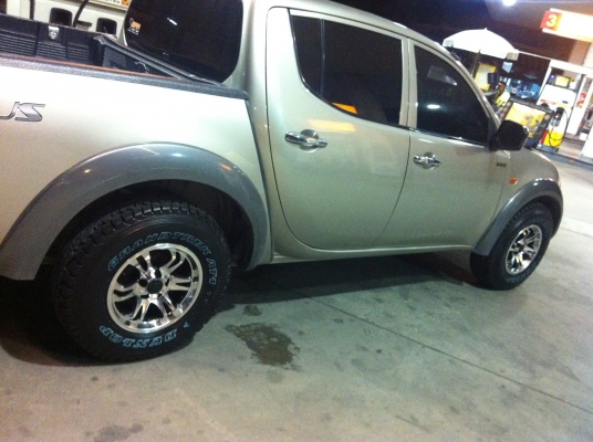 ขาย/แลก Triton 4 ประตู ขาย/แลก Triton 4 ประตู