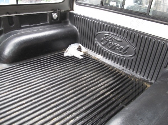 รถกระบะ 4 ประตู   ยี่ห้อ FORD