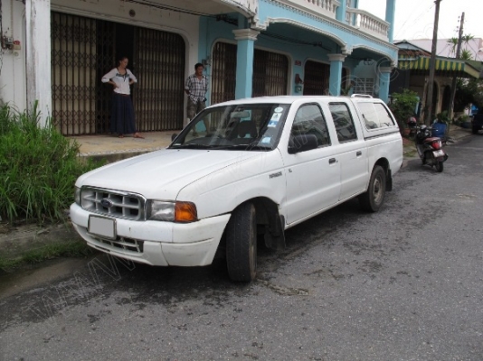 รถกระบะ 4 ประตู   ยี่ห้อ FORD