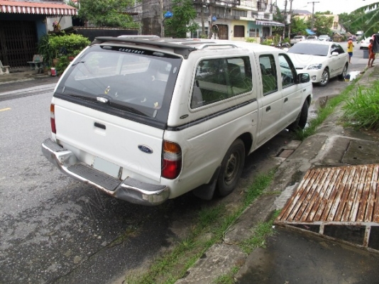 รถกระบะ 4 ประตู   ยี่ห้อ FORD