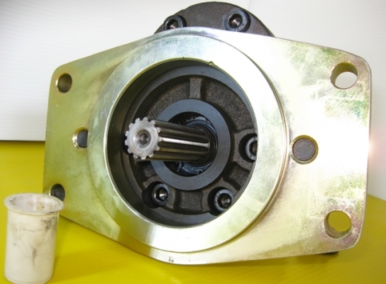 PUMP HYD JH30B (13 Teeth) ซีเรียลต่ำ (1x,xxx บาท)