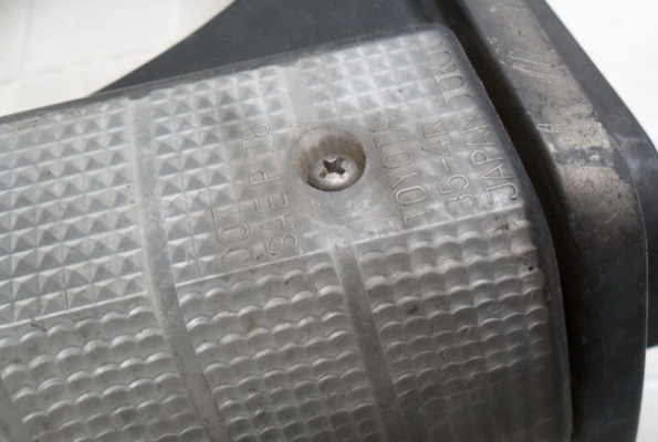 กะจังหน้า กรอบไฟซ้าย-ขวา  ม้ากระโดดตากลม ทั้งชุด 2000.- บาท