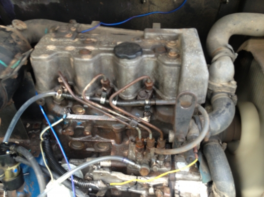 ขาย แบ็คโฮ  30  LX     เครื่อง isusu ขายเลย 195000 ครับ