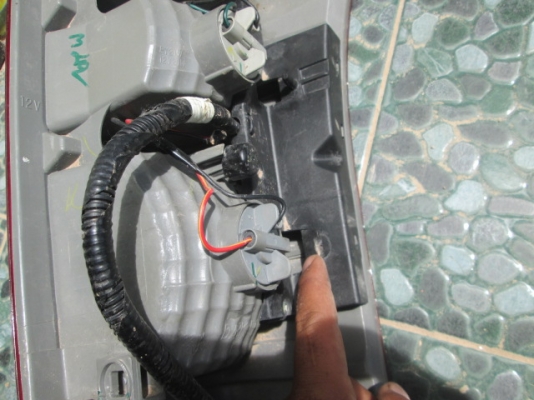 ขาย ชุดไฟท้าย all new dmax 2012 ของแท้ถอดจากรถ ขาย ชุดไฟท้าย all new dmax 2012 ของแท้ถอดจากรถ