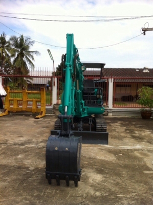 รถขุด KOMATSU PC30-7 มือสอง นำเข้าจากญี่ปุ่น ทำสีใหม่ พร้อมใช้งาน