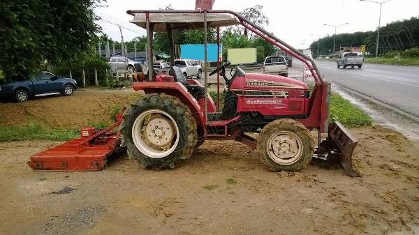 รถไถ ยี่ห้อ NAKANO รุ่น NT350