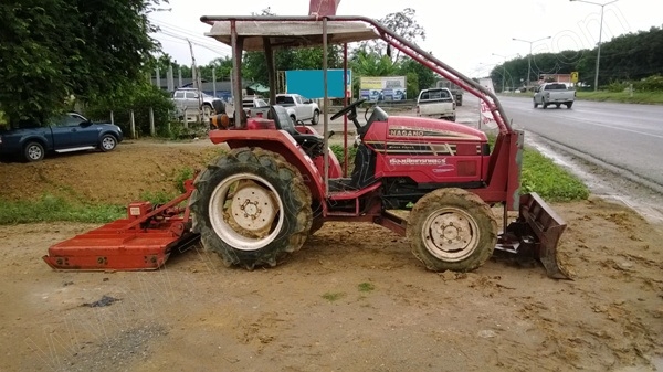 รถไถ ยี่ห้อ NAKANO รุ่น NT350