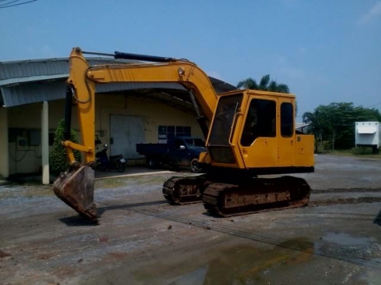 ขายเเบคโค cat e 70 สภาพสวย ขายเเบคโค cat e 70 สภาพสวย