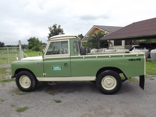 แลนด์โรเวอร์ ซีรี่1เครื่องดีเซล 4DR5 หลังคาแค๊ปซูลเดิมทั้งคันทะเบียนพร้อมโอน แลนด์โรเวอร์ ซีรี่1เครื่องดีเซล 4DR5 หลังคาแค๊ปซูลเดิมทั้งคันทะเบียนพร้อมโอน