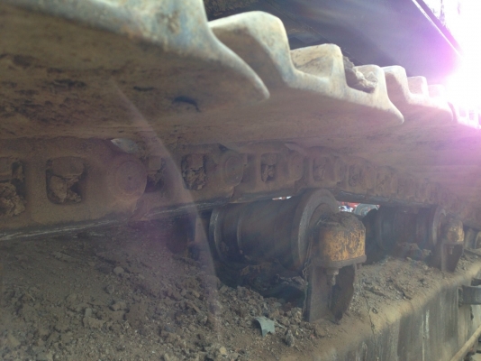 ขายรถ KOMATSU PC200-5 มีทะเบียน ไฟฟ้าครบ แอร์