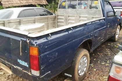 ขายกระบะตอนเดียวNISSAN BIG-M 2.5ฝาแดง จอโค้งแท้ ปี39/96 เครื่องเดิมBD25ฝาแดงแรง ประหยัด นิ่มไม่มีเยิ้มช่วงล่างแน่นคัสซีสวยเดิมไม่ผุไม่ดาม กระบะเลสสภาพสวยพื้นไม่ผุ หัวดีสีสวยภายในคอนโซลครบ พ.ธรรมดา เกียร์ดีเข้าง่าย ยางดี4เส้น สีมีรอยช่วงท้าย2ข้าง ฝาท้ายไม่