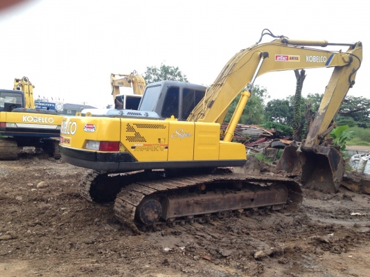 ขายรถ KOBELCO Sk200 มีทะเบียน ไฟฟ้าครบ