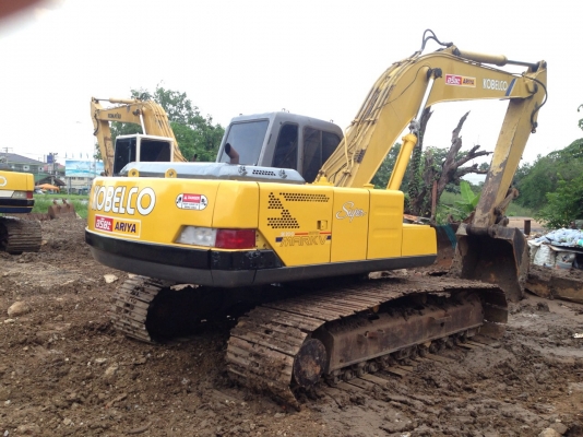 ขายรถ KOBELCO Sk200 มีทะเบียน ไฟฟ้าครบ