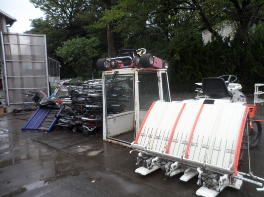 รถดำนา รถดำนา