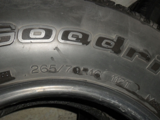ยาง 265/70R16 ปี08 สวยๆ 4 เส้น ราคาพิเศษ 2250 บาท