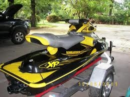 ต้องการขาย เรือเจ็ตสกี seadoo-951ปี /2000 สวยๆ