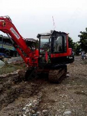 รถแบคโฮ ยี่ห้อ KOMATSU PC60UU