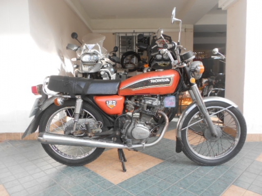 จัดไปครับ สุดๆกันไปเลยครับ     ขาย  cg125  ทะเบียนเต็มพร้อมโอน