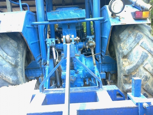 ฝากขาย รถไถฟอร์ด6600 TA เพลาเดียวสภาพสวย มีดันหน้า+หางสามไคเฮงหลี พร้อมใช้งาน ทะเบียนพร้อมโอนครับ