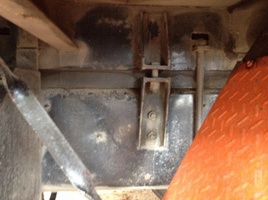 รถฮีโน่ 10 ล้อ พื้นเรียบ FM3M 240 แรงม้า ( ขายแม่ลูก )  สนใจติดต่อ 081 - 6079515