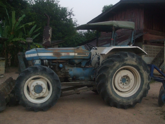 ขายรถไถฟอร์ด6610 2เพลา ปรับราคาใหม่ ขายรถไถฟอร์ด6610 2เพลา ปรับราคาใหม่