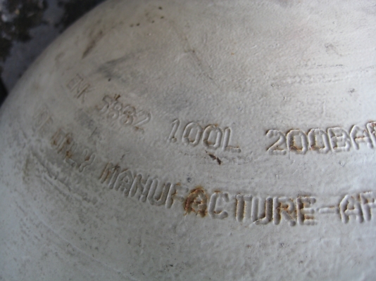 ขายถังแก๊ส ngv `ยกลงจากรถตู้ ขายถังแก๊ส ngv `ยกลงจากรถตู้