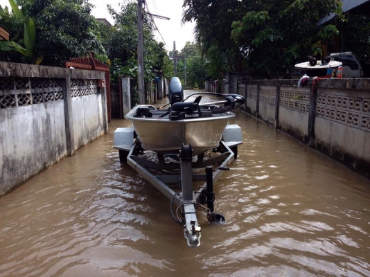 ขายเรืออลู 12 ฟุต พร้อมลุยเลยครับ