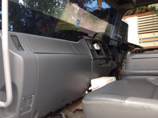 รถอีซูซุ 10 ล้อดั้ม FVZ 300 แรงม้า  ปี 52  สนใจติดต่อ 081 - 6079515