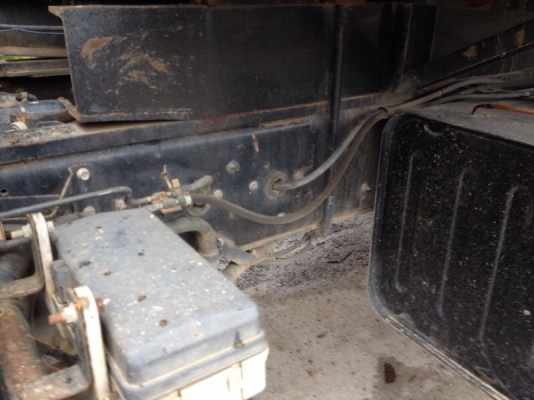 รถอีซูซุ 10 ล้อดั้ม FVZ 300 แรงม้า  ปี 52  สนใจติดต่อ 081 - 6079515