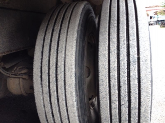 รถอีซูซุ 10 ล้อดั้ม FVZ 300 แรงม้า  ปี 52  สนใจติดต่อ 081 - 6079515