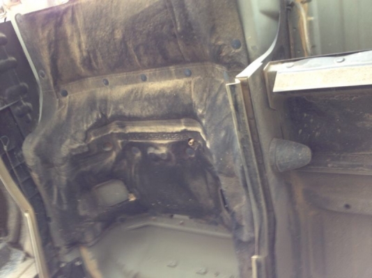 รถอีซูซุ 10 ล้อดั้ม FVZ 300 แรงม้า  ปี 52  สนใจติดต่อ 081 - 6079515