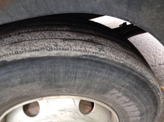 รถอีซูซุ 10 ล้อดั้ม FVZ 300 แรงม้า  ปี 52  สนใจติดต่อ 081 - 6079515