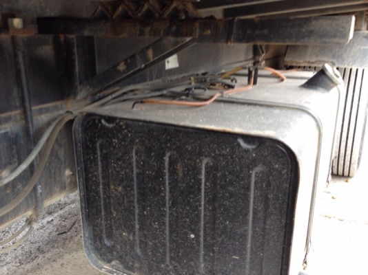 รถอีซูซุ 10 ล้อดั้ม FVZ 300 แรงม้า  ปี 52  สนใจติดต่อ 081 - 6079515