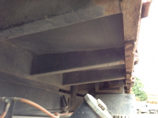 รถอีซูซุ 10 ล้อดั้ม FVZ 300 แรงม้า  ปี 52  สนใจติดต่อ 081 - 6079515