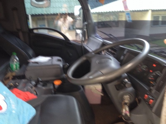 รถอีซูซุ 10 ล้อดั้ม FVZ 300 แรงม้า  ปี 52  สนใจติดต่อ 081 - 6079515