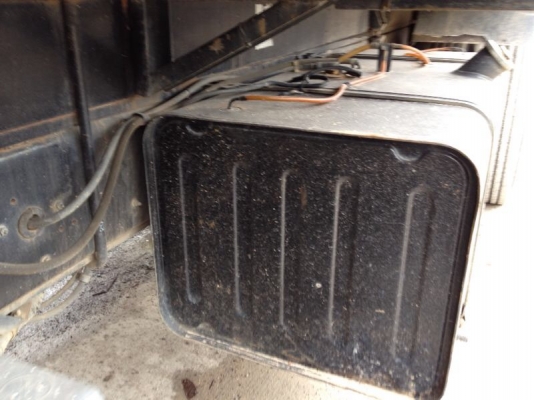 รถอีซูซุ 10 ล้อดั้ม FVZ 300 แรงม้า  ปี 52  สนใจติดต่อ 081 - 6079515