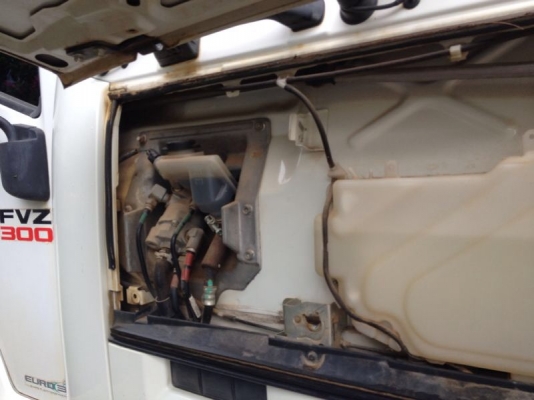 รถอีซูซุ 10 ล้อดั้ม FVZ 300 แรงม้า  ปี 52  สนใจติดต่อ 081 - 6079515