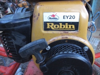 ขาย- เครื่องขัดพื้นคอนกรีต ขัดปูน (ขัดมัน) รุ่น KU 100 มือสองเก่าญี่ปุ่น พร้อมใช้งาน เครื่องยนต์ Robin ขาย- เครื่องขัดพื้นคอนกรีต ขัดปูน (ขัดมัน) รุ่น KU 100 มือสองเก่าญี่ปุ่น พร้อมใช้งาน เครื่องยนต์ Robin