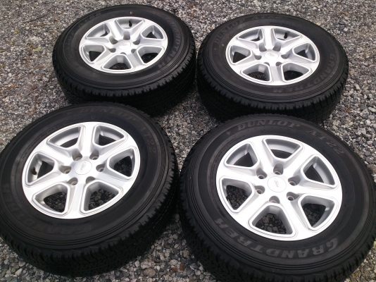ขายแม็กฟอร์ดพร้อมยาง265/65R17  ขายทั้งชุด12500