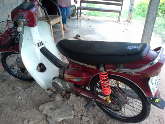 ขายชุดไฟหน้าและกระจังKE70ตากลมแท้ ของหาอยากสภาพสวย ขาย3900 ขายชุดไฟหน้าและกระจังKE70ตากลมแท้ ของหาอยากสภาพสวย ขาย3900