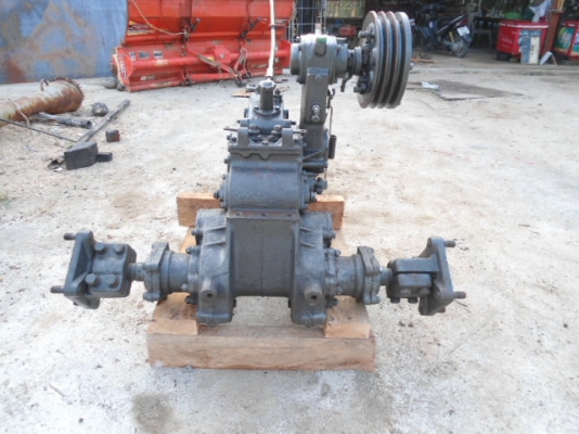 <<< ขายโครงเกียร์รถไถ เก่านอก  หน้า 6 เกียร์ หลัง 2 เกียร์ >>>