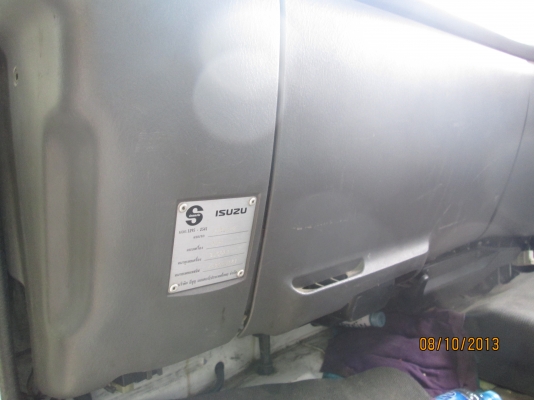 ISUZU-P2เดทก้า-เครื่อง6HH1-7,20เมตร-ตู้3บานมีลิฟหลัง-มือ1ออกห้าง-