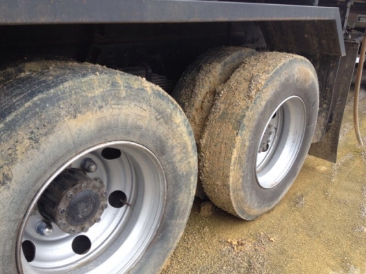 รถฮีโน่ 10 ล้อดั้ม 380 แรงม้า ปี 55 ( ขายแม่,ลูก )  สนใจติดต่อ 081 - 6079515