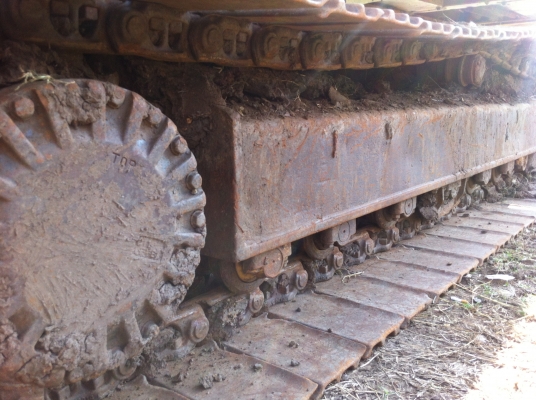 ขายรถแบคโฮ KOMATSU PC-200-6-813XX เล่มทะเบียน รถใช้งานอยู่