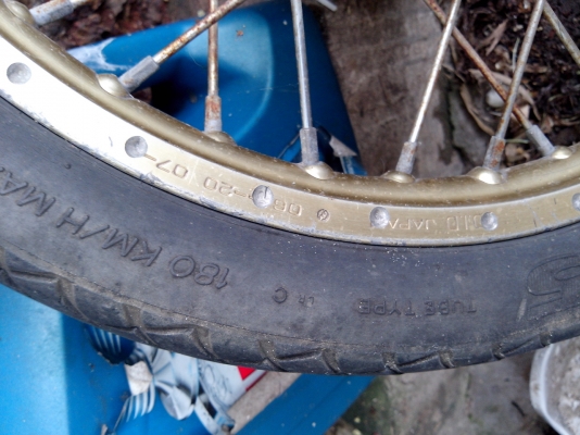 ขายอะไหล่ RXZ135 หลายรายการ หรือ ยกคัน ทะเบียนไม่โอน ขาด ขายอะไหล่ RXZ135 หลายรายการ หรือ ยกคัน ทะเบียนไม่โอน ขาด