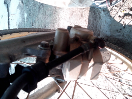 ขายอะไหล่ RXZ135 หลายรายการ หรือ ยกคัน ทะเบียนไม่โอน ขาด ขายอะไหล่ RXZ135 หลายรายการ หรือ ยกคัน ทะเบียนไม่โอน ขาด