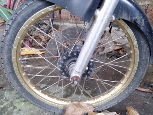 ขายอะไหล่ RXZ135 หลายรายการ หรือ ยกคัน ทะเบียนไม่โอน ขาด ขายอะไหล่ RXZ135 หลายรายการ หรือ ยกคัน ทะเบียนไม่โอน ขาด