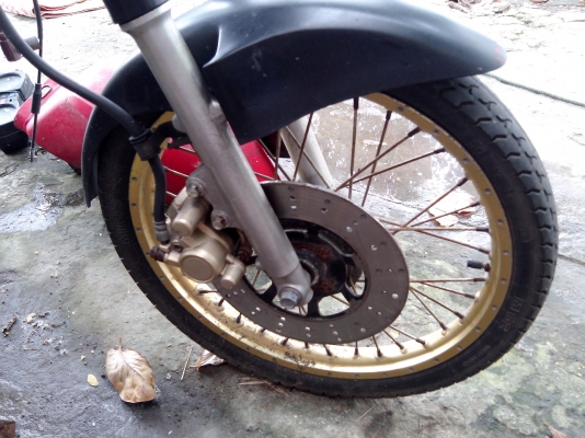 ขายอะไหล่ RXZ135 หลายรายการ หรือ ยกคัน ทะเบียนไม่โอน ขาด ขายอะไหล่ RXZ135 หลายรายการ หรือ ยกคัน ทะเบียนไม่โอน ขาด