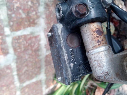 ขายอะไหล่ RXZ135 หลายรายการ หรือ ยกคัน ทะเบียนไม่โอน ขาด ขายอะไหล่ RXZ135 หลายรายการ หรือ ยกคัน ทะเบียนไม่โอน ขาด